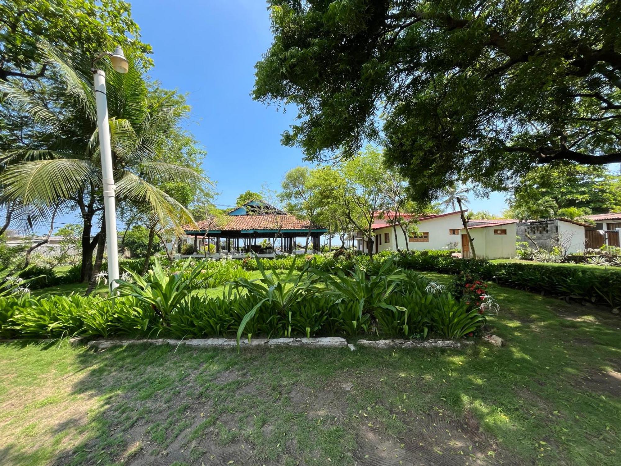 Casa De Playa Los Moncada Leon Exterior photo